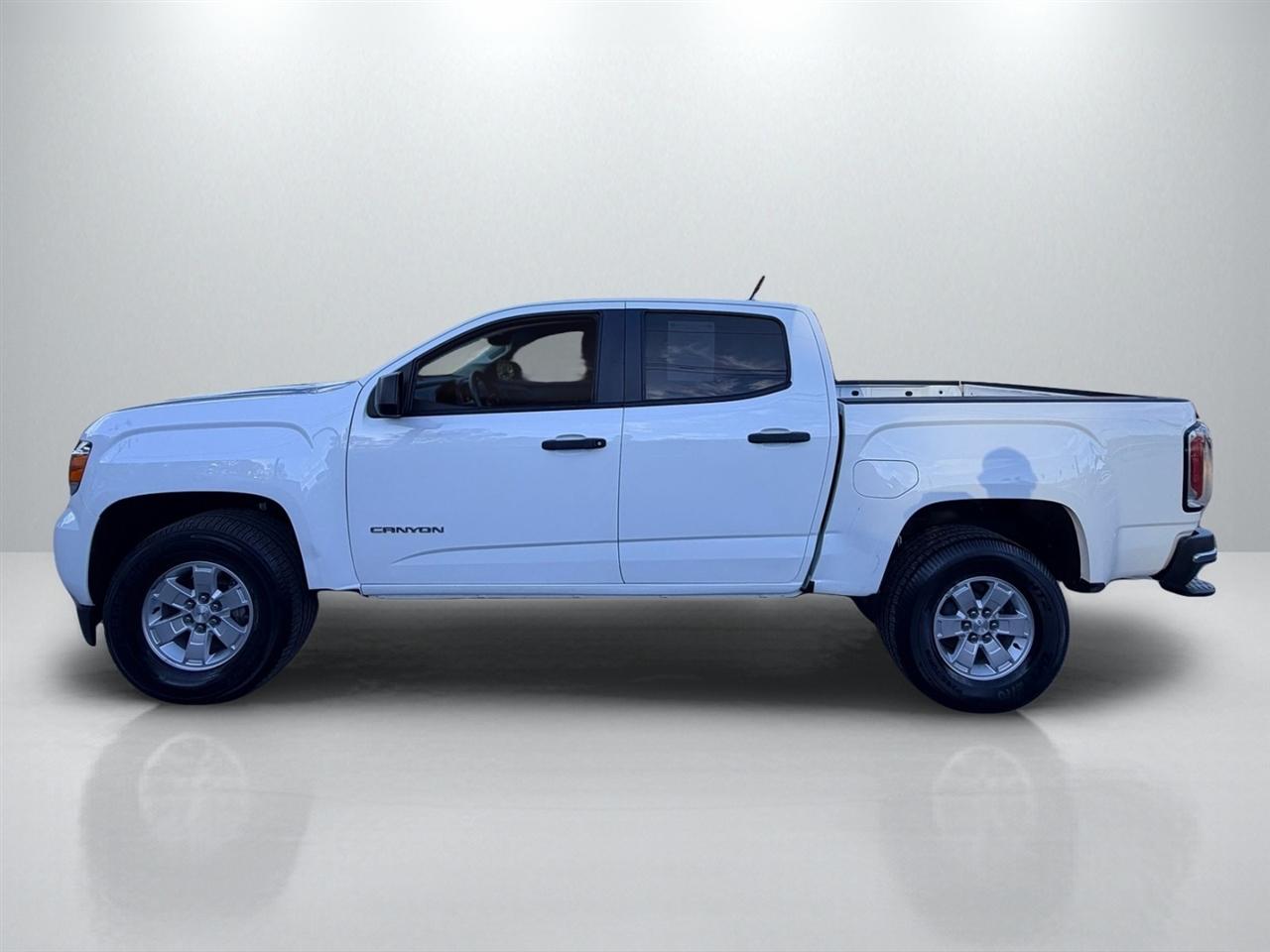 GMC Canyon Base Crew Cab 2WD Short Box 2020