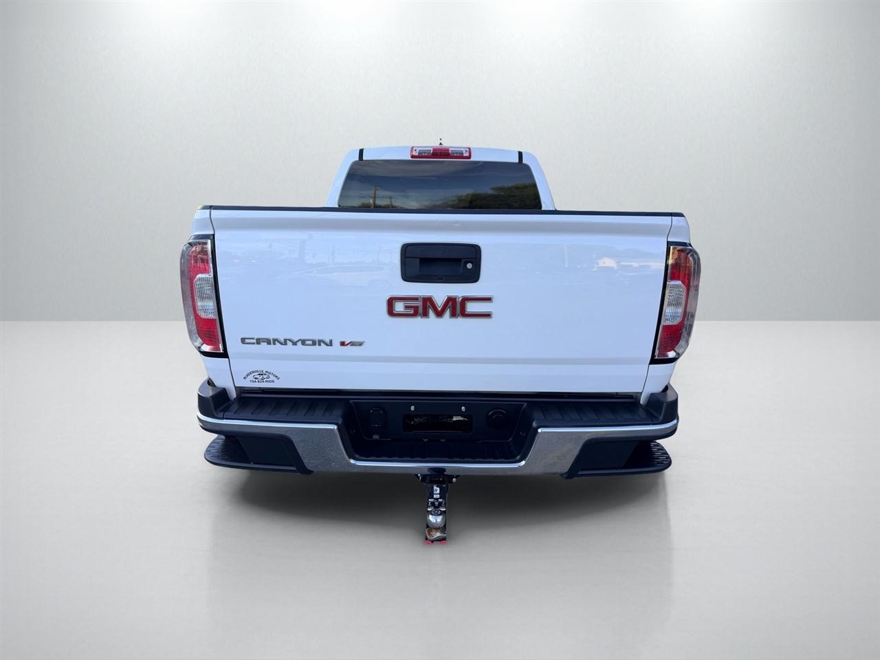 GMC Canyon Base Crew Cab 2WD Short Box 2020