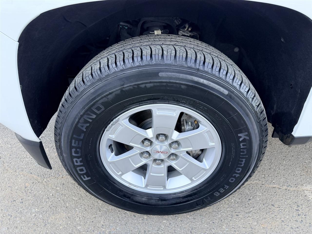 GMC Canyon Base Crew Cab 2WD Short Box 2020