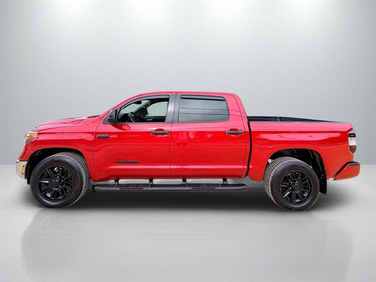 Toyota Tundra SR5 CrewMax 5.7L 2WD 2021