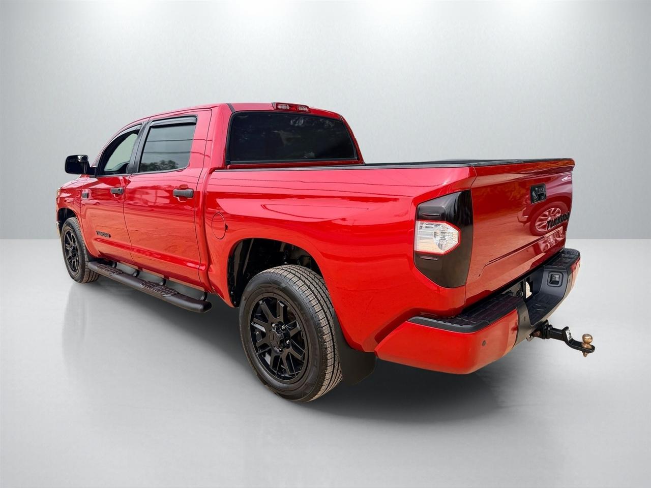 Toyota Tundra SR5 CrewMax 5.7L 2WD 2021