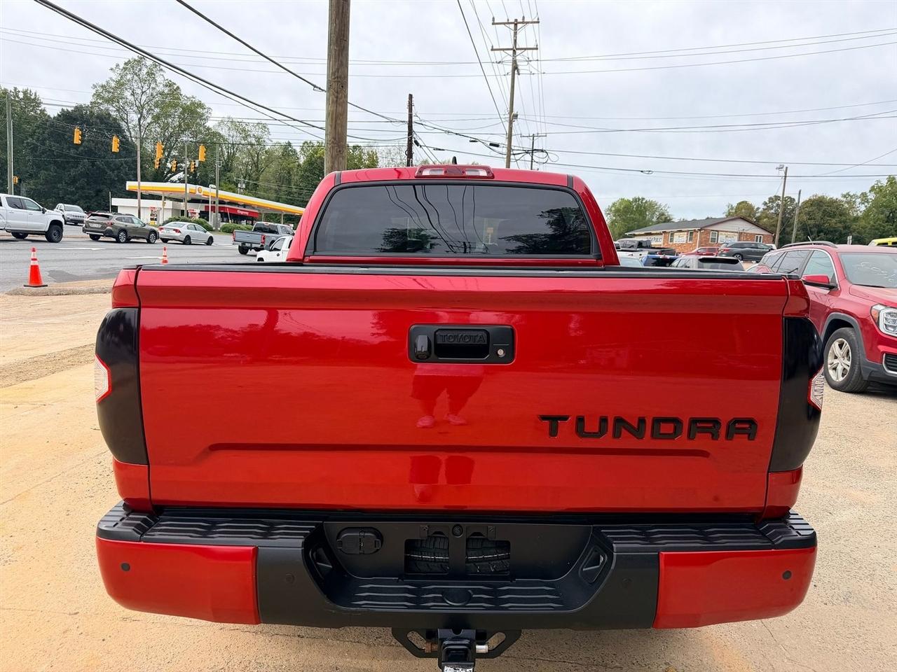 Toyota Tundra SR5 CrewMax 5.7L 2WD 2021