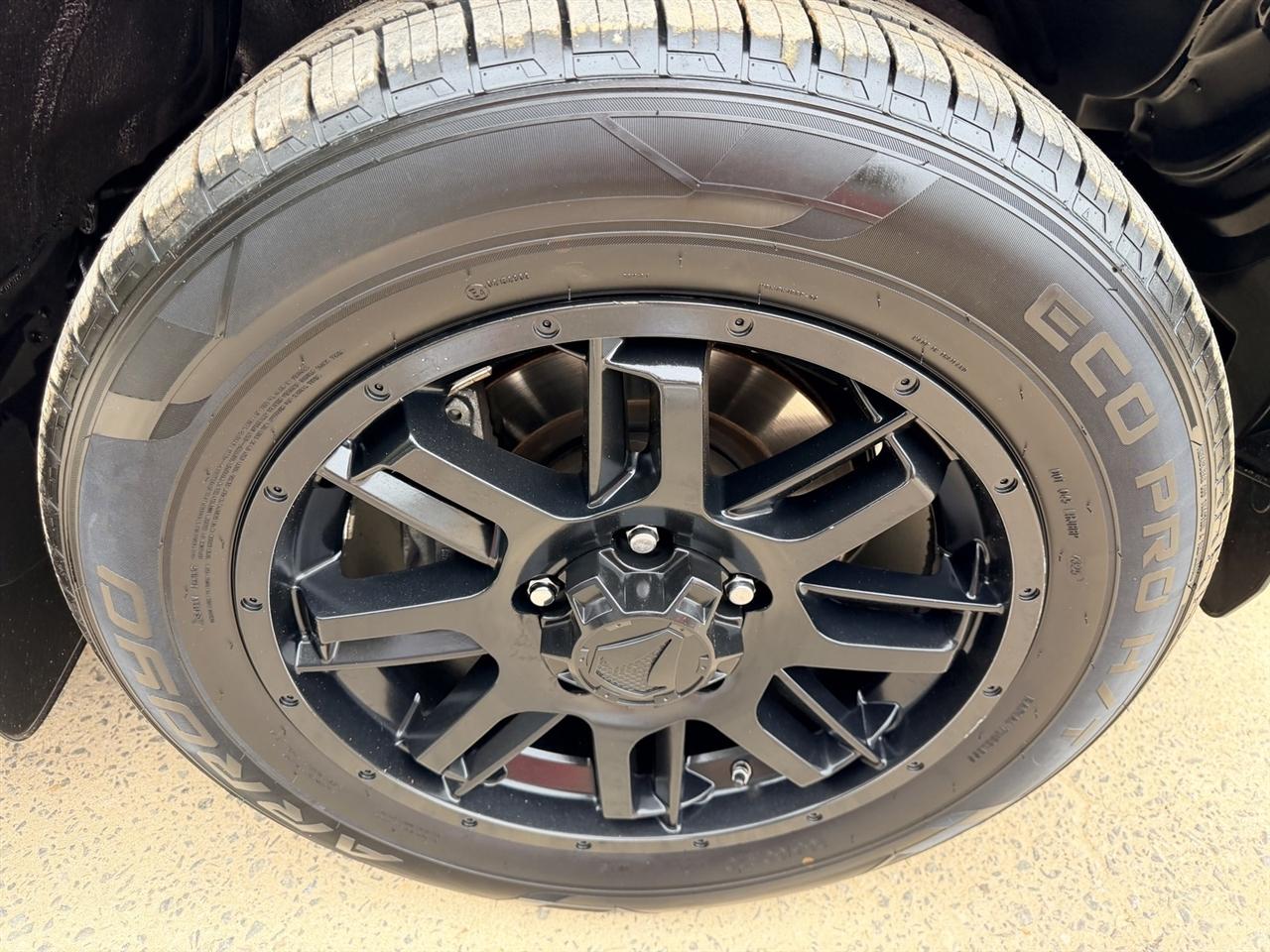 Toyota Tundra SR5 CrewMax 5.7L 2WD 2021