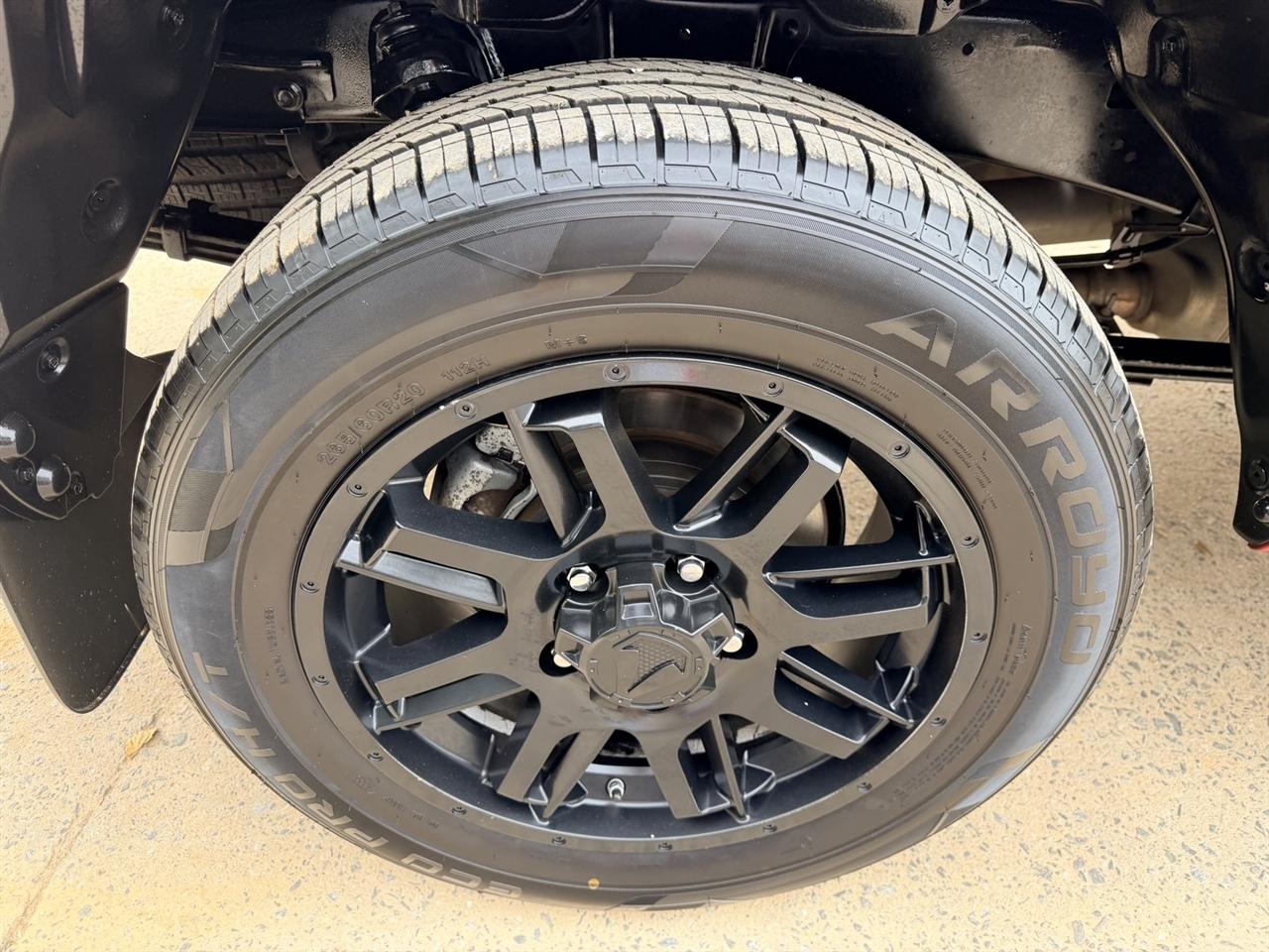 Toyota Tundra SR5 CrewMax 5.7L 2WD 2021