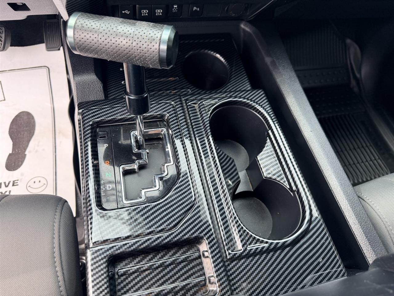 Toyota Tundra SR5 CrewMax 5.7L 2WD 2021
