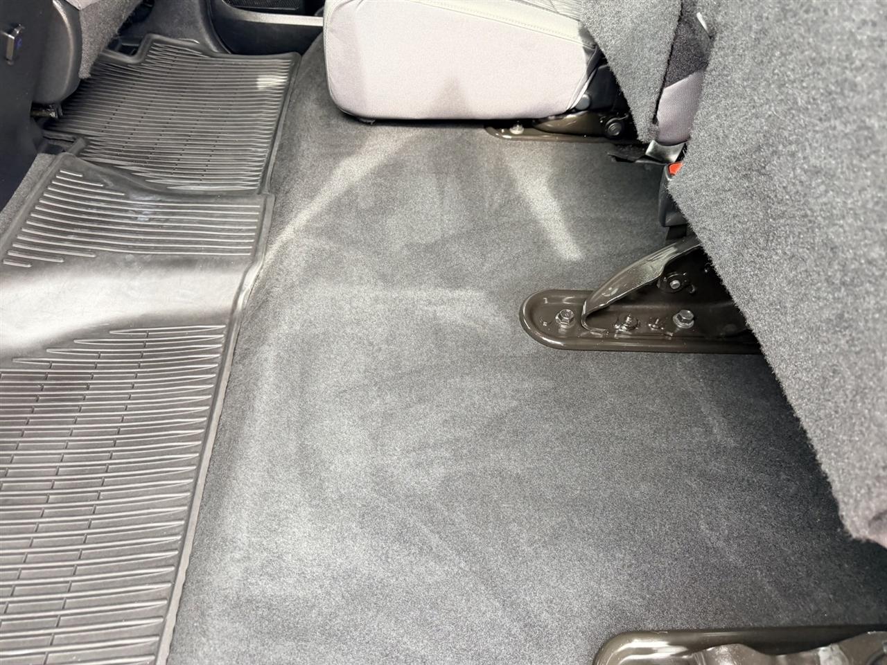 Toyota Tundra SR5 CrewMax 5.7L 2WD 2021