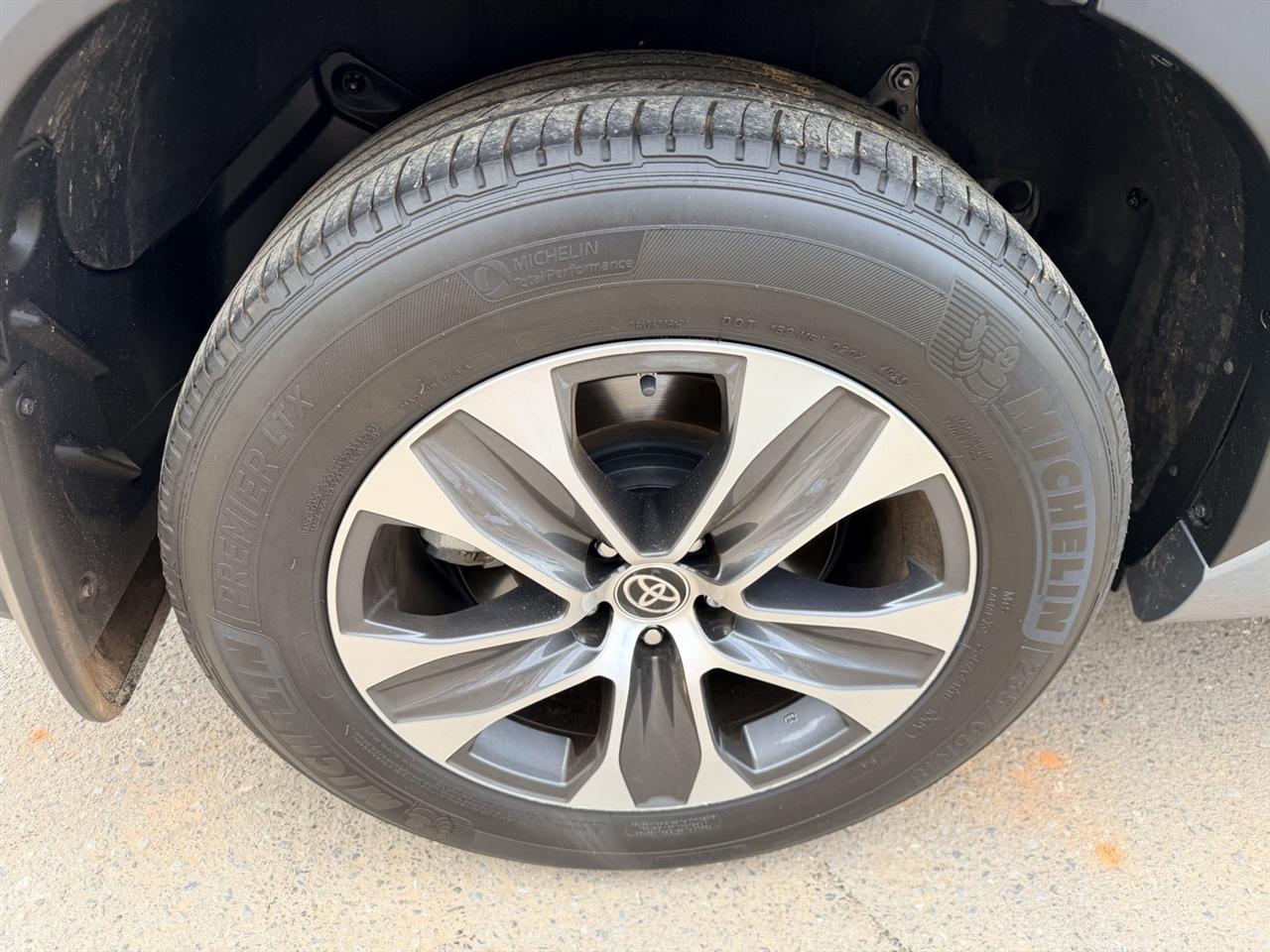 Toyota Highlander Others 2023