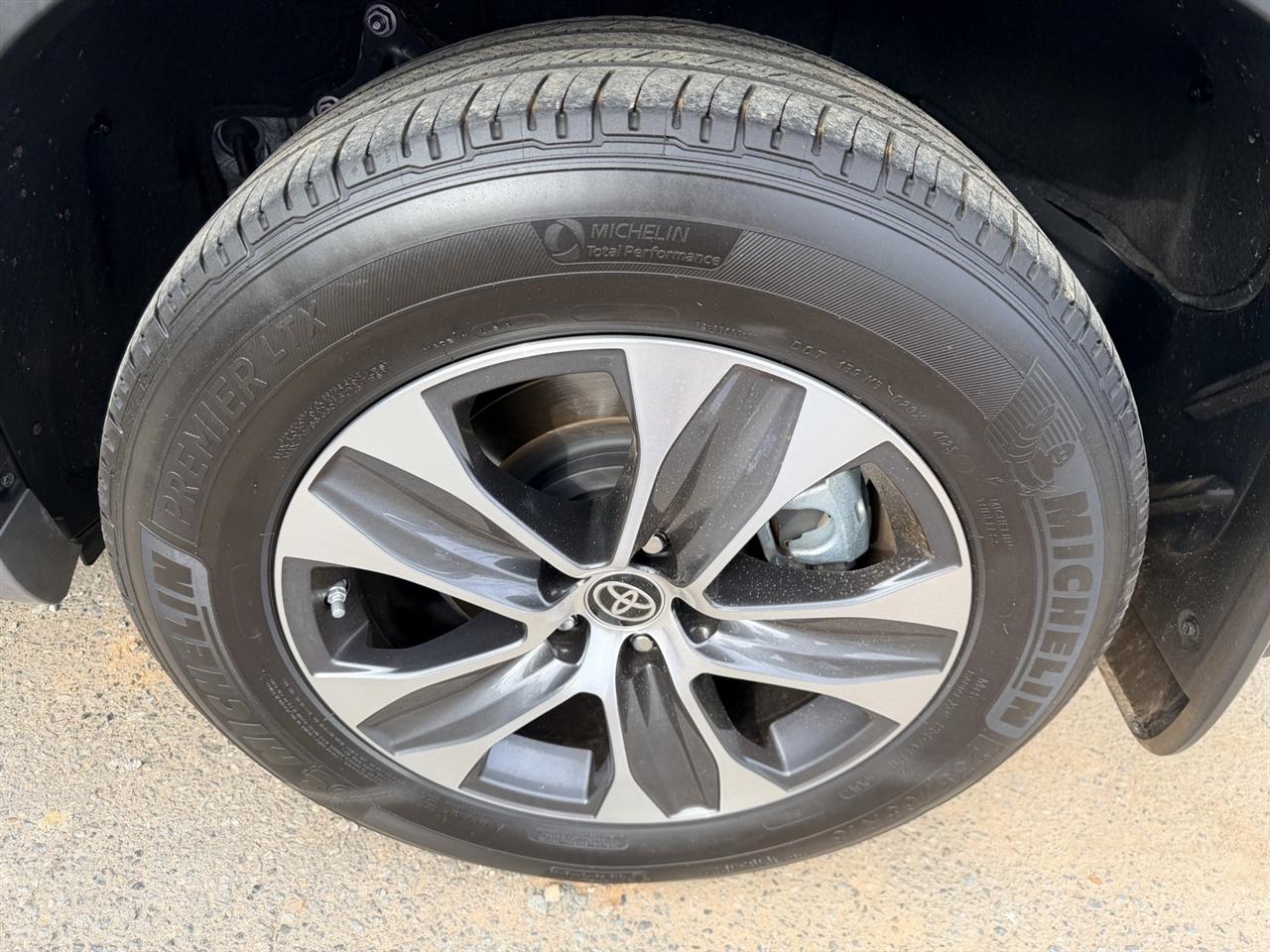 Toyota Highlander Others 2023