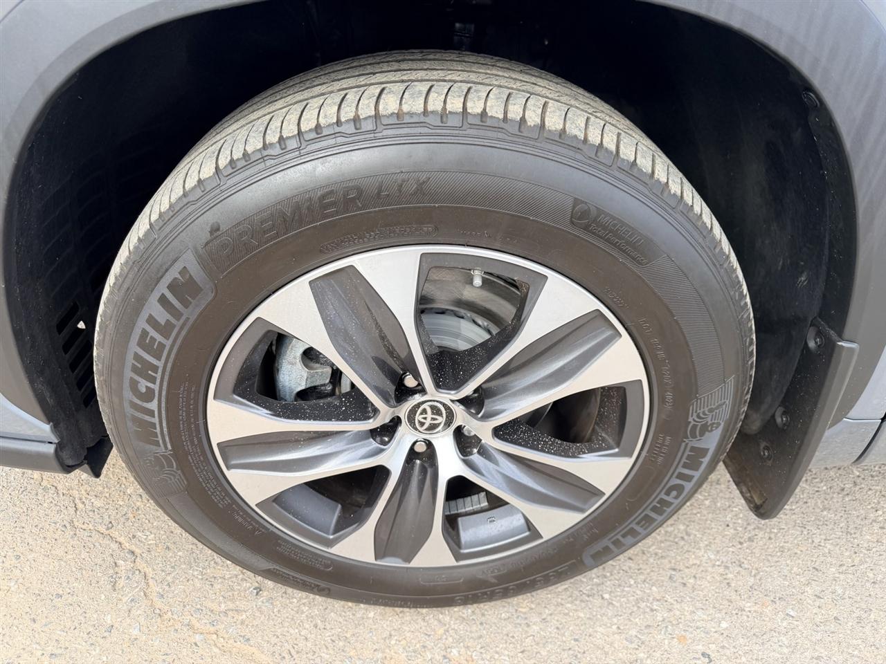Toyota Highlander Others 2023