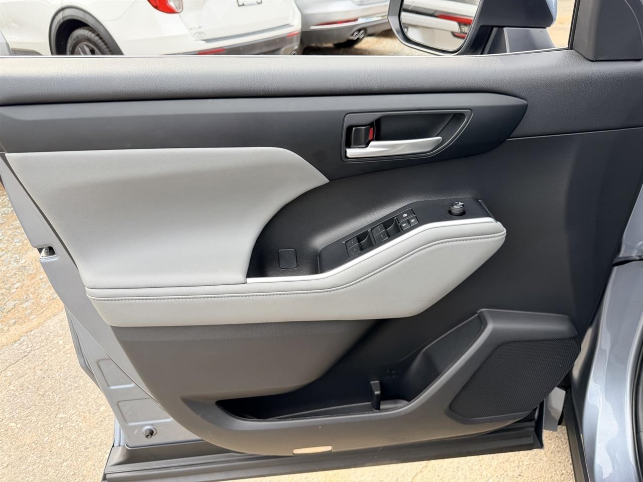Toyota Highlander Others 2023