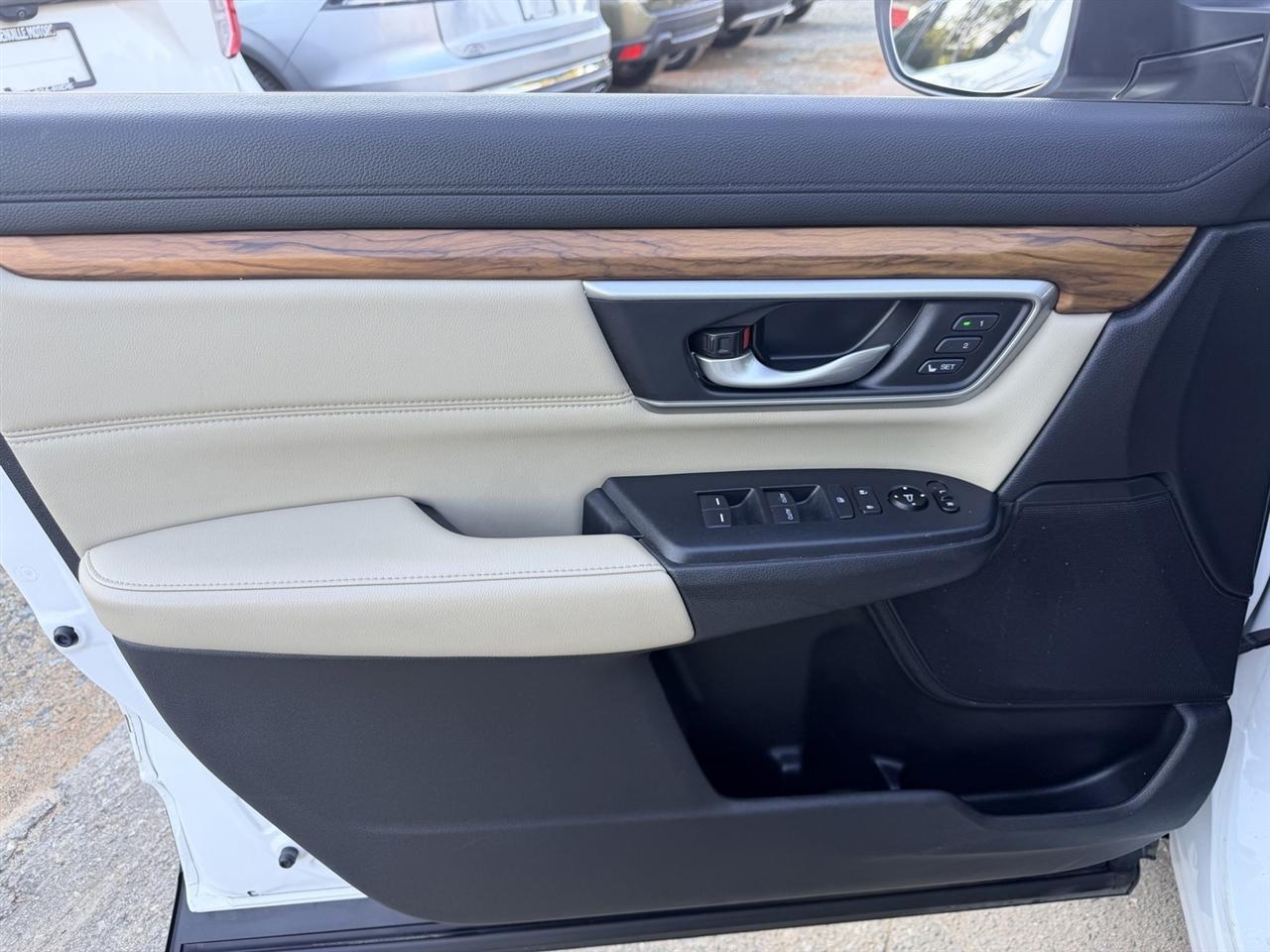 Honda CR-V Touring 2WD 2020