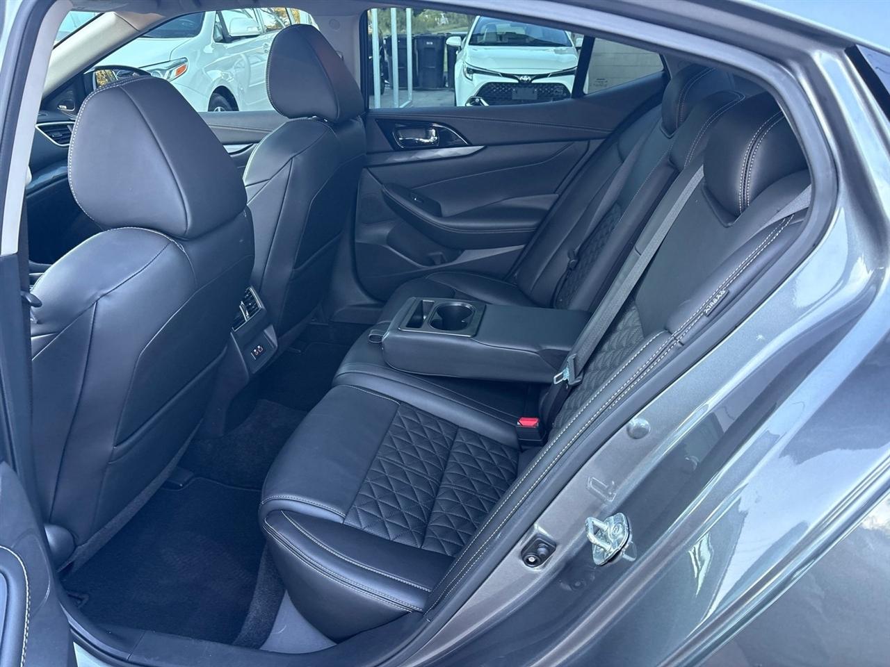 Nissan Maxima Platinum 2020