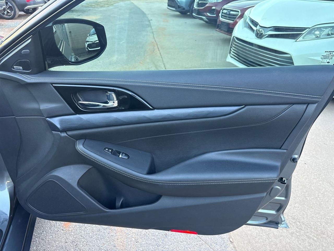 Nissan Maxima Platinum 2020