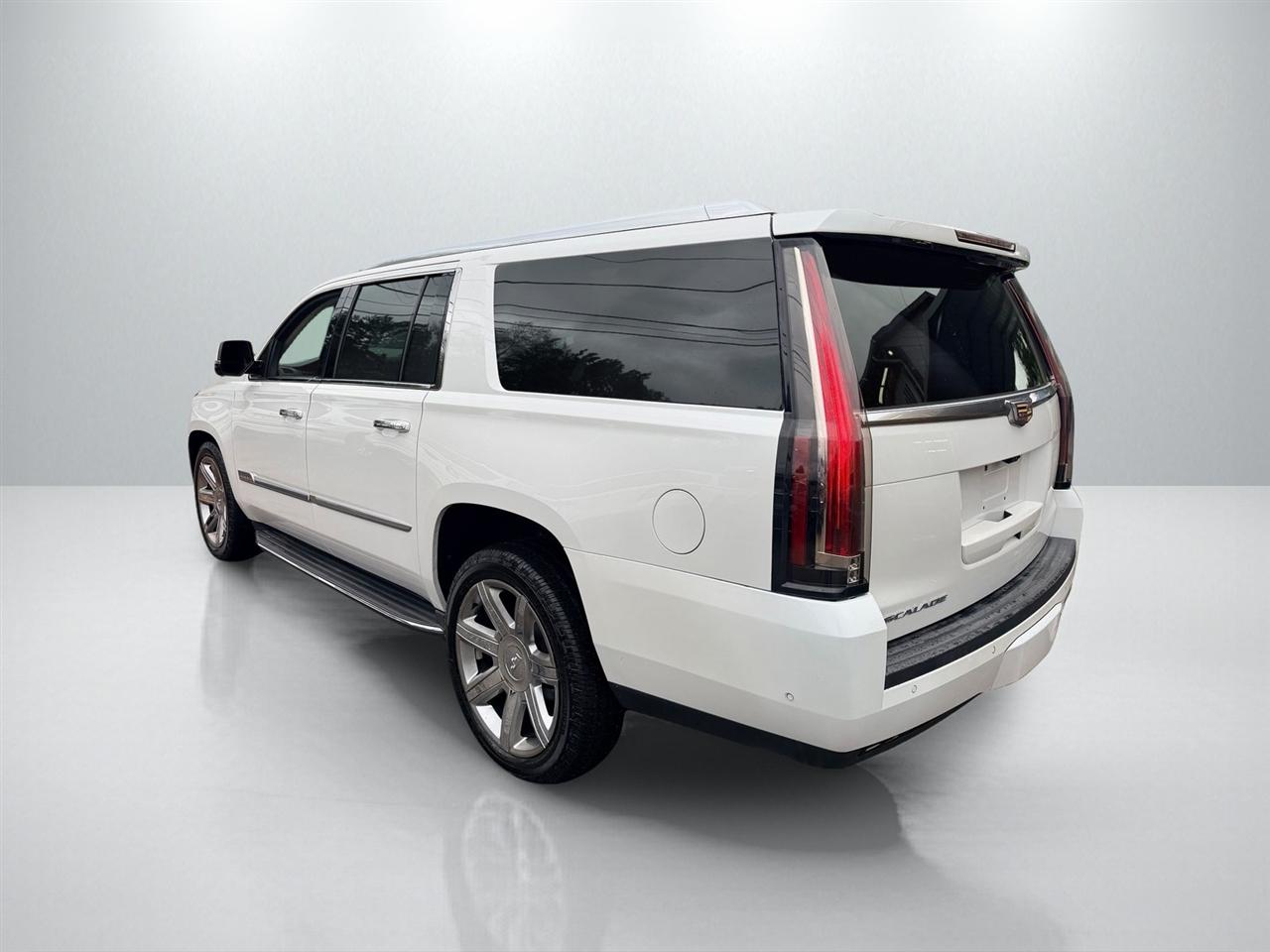 Cadillac Escalade ESV Luxury 4WD 2018