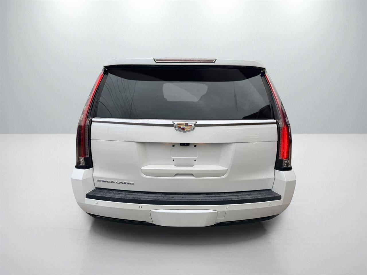Cadillac Escalade ESV Luxury 4WD 2018