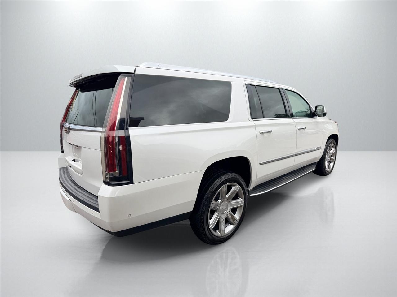 Cadillac Escalade ESV Luxury 4WD 2018
