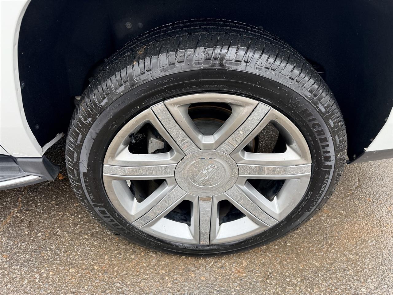 Cadillac Escalade ESV Luxury 4WD 2018