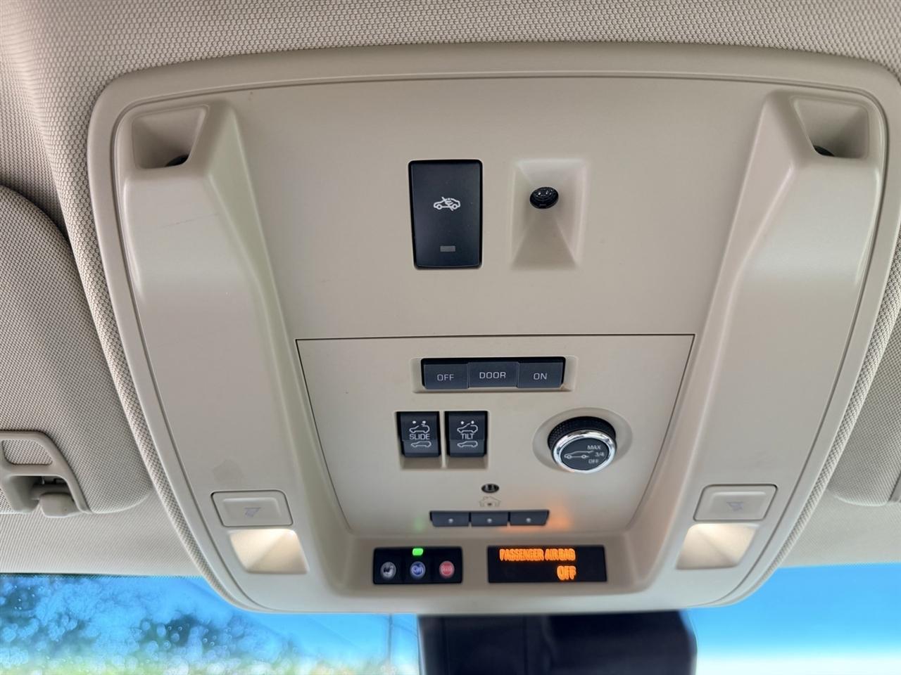 Cadillac Escalade ESV Luxury 4WD 2018