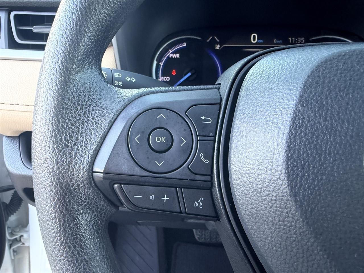 Toyota RAV4 Hybrid XLE 2024