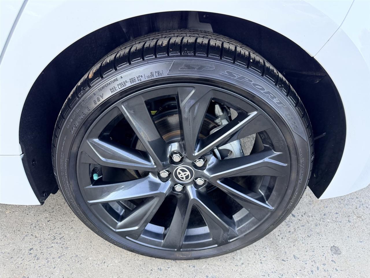Toyota Corolla XSE Hatchback 2024