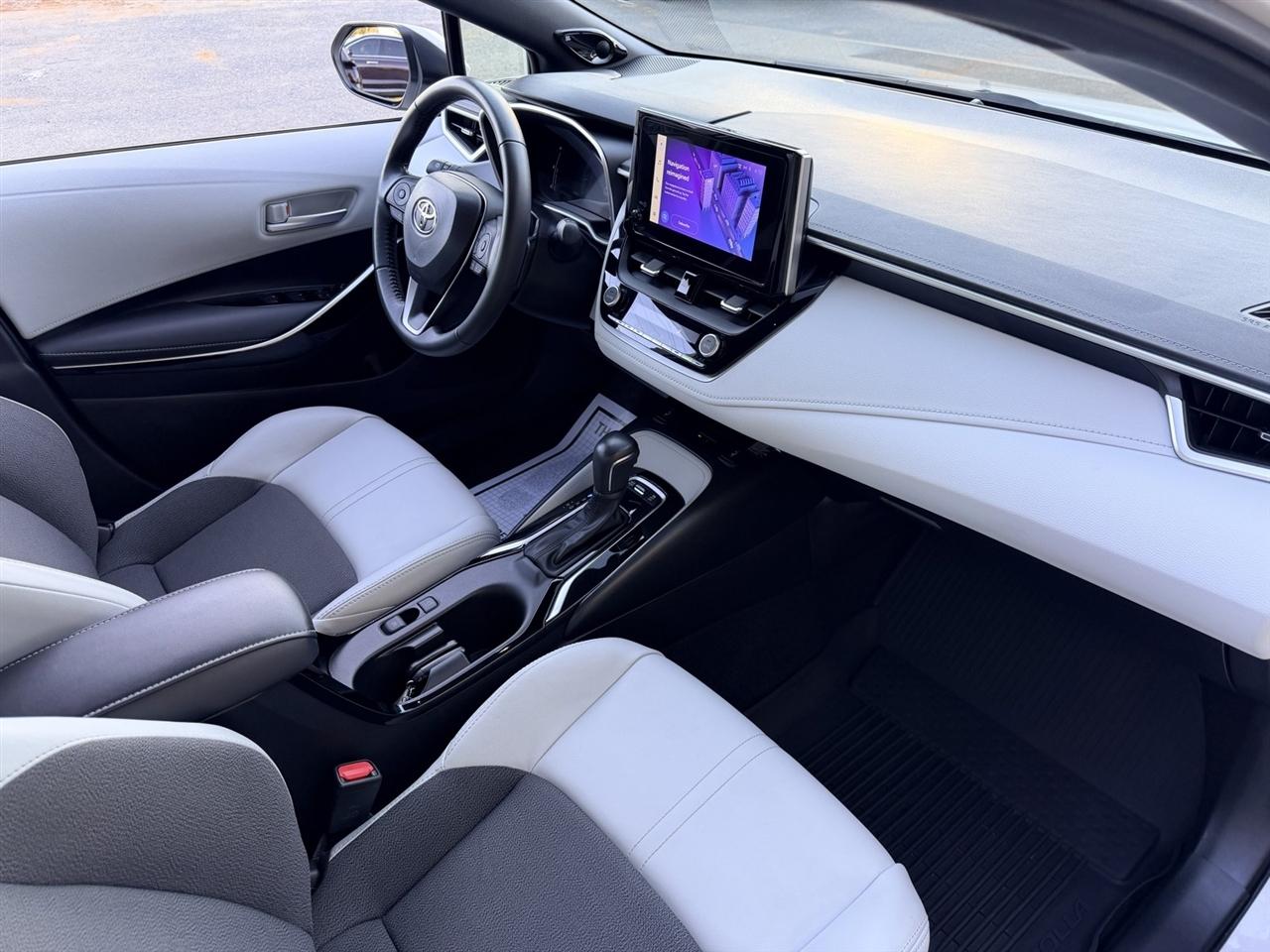 Toyota Corolla XSE Hatchback 2024