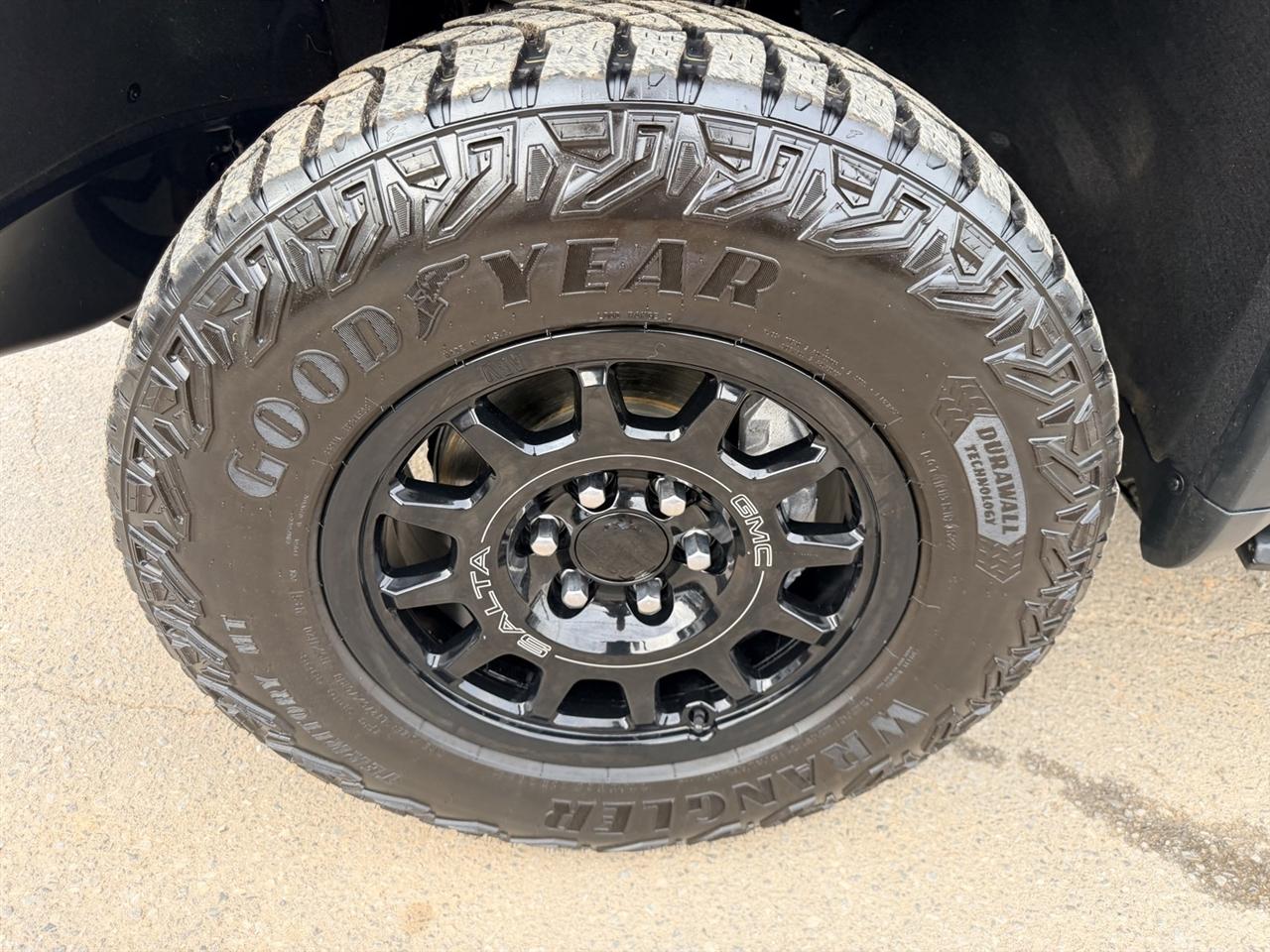 GMC Sierra 1500 AT4X Crew Cab 4WD 2023
