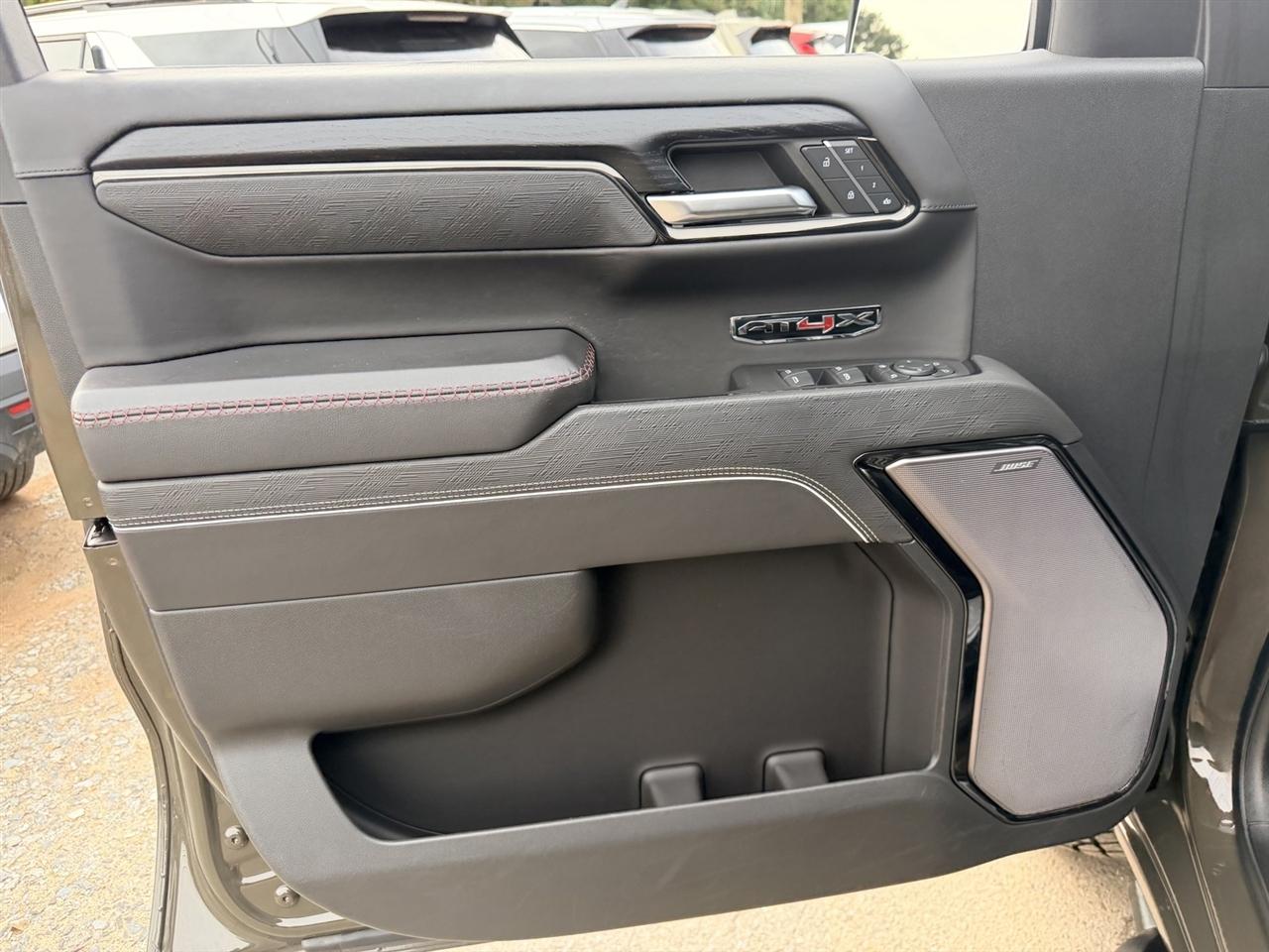 GMC Sierra 1500 AT4X Crew Cab 4WD 2023