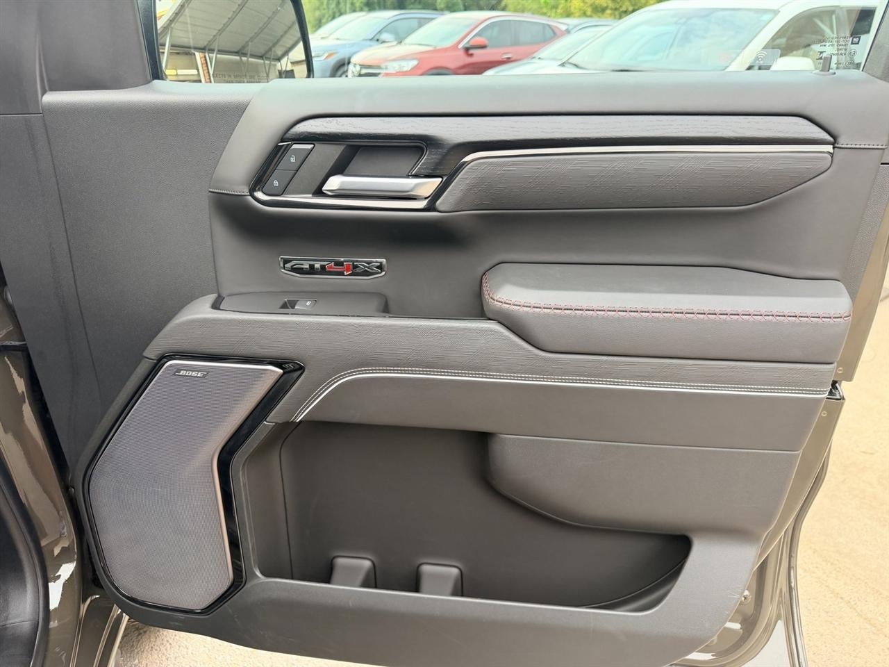 GMC Sierra 1500 AT4X Crew Cab 4WD 2023