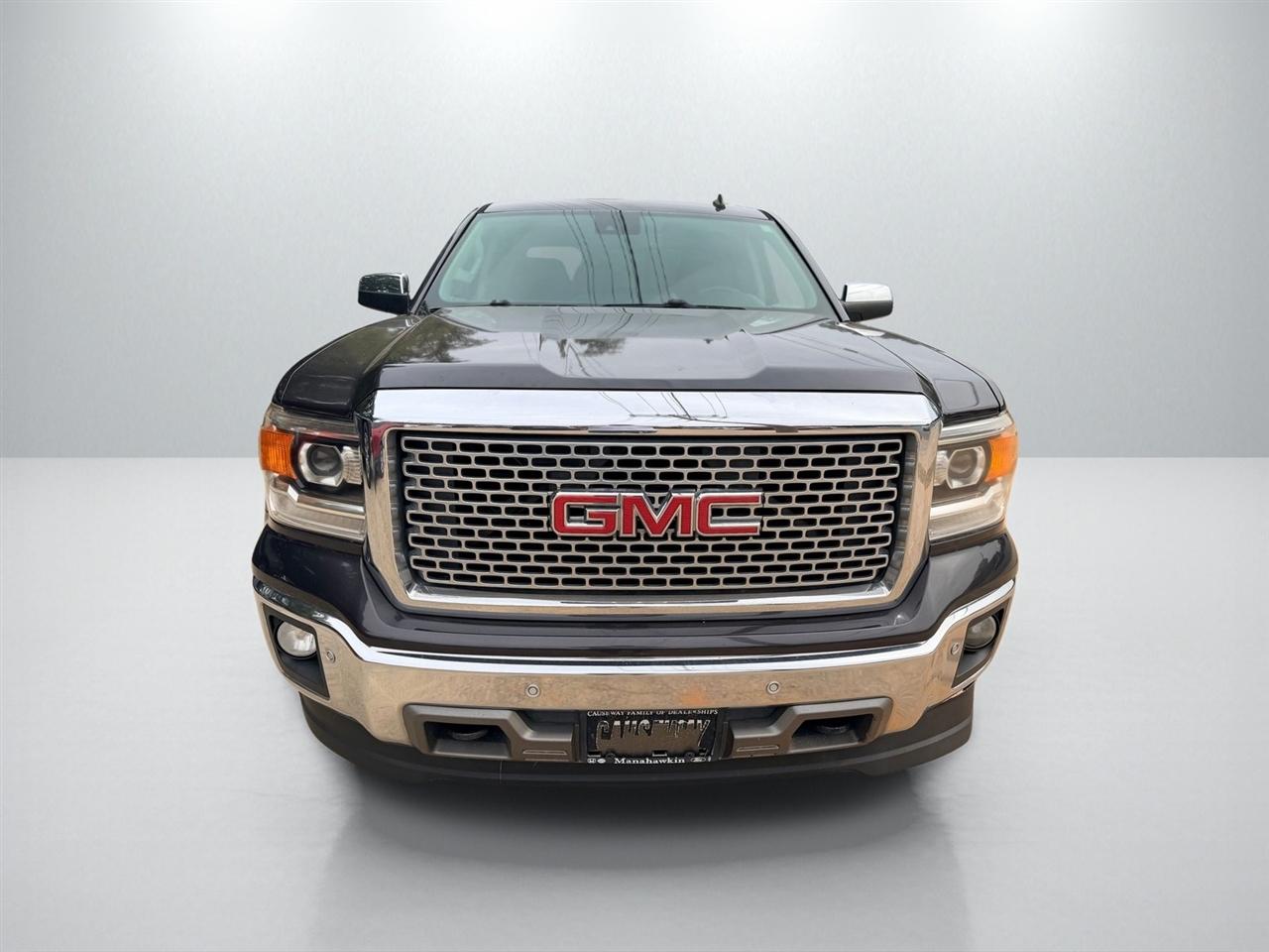 GMC Sierra photo 2