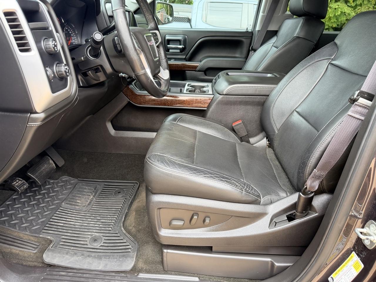 GMC Sierra photo 14