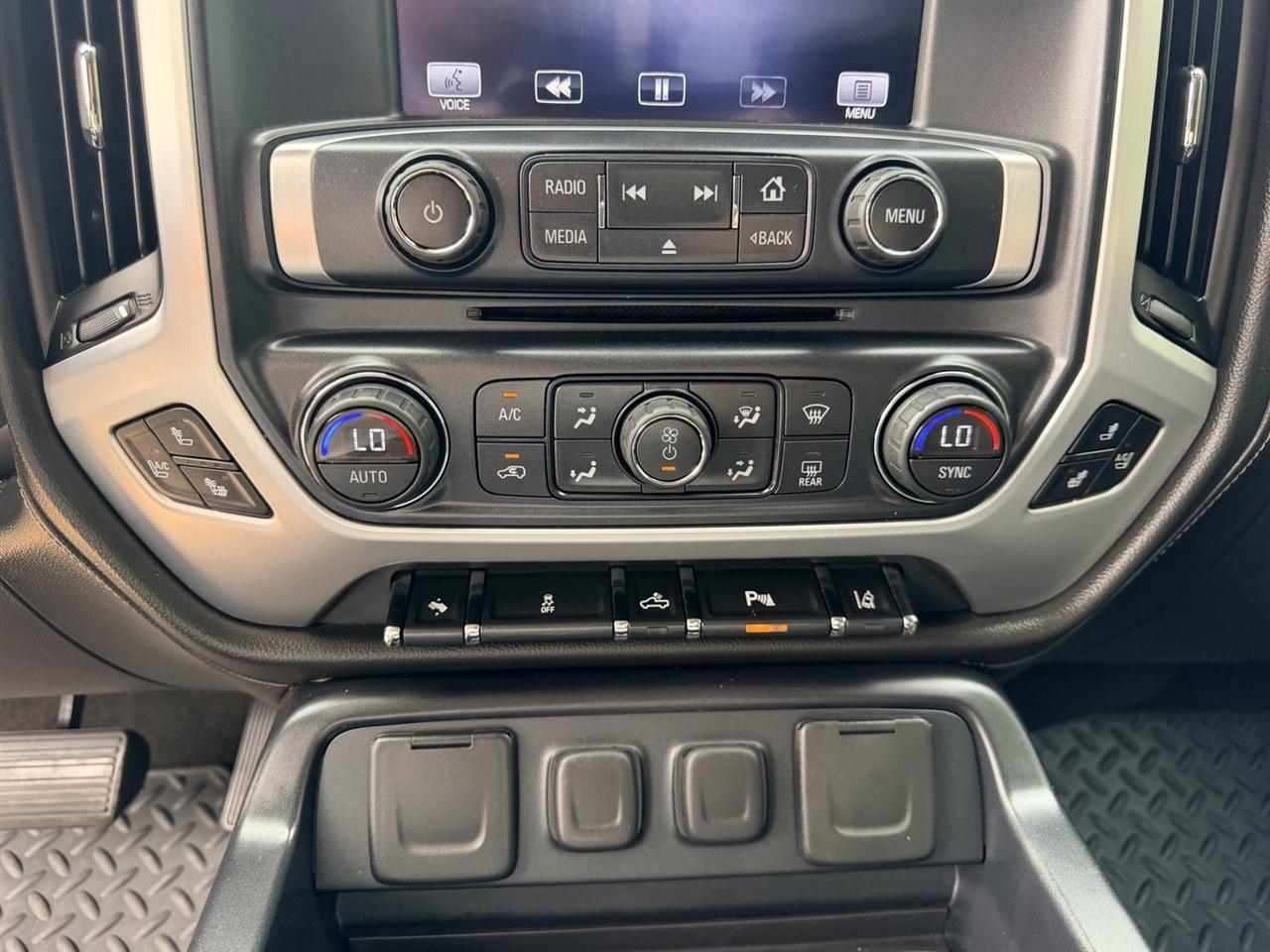 GMC Sierra photo 20