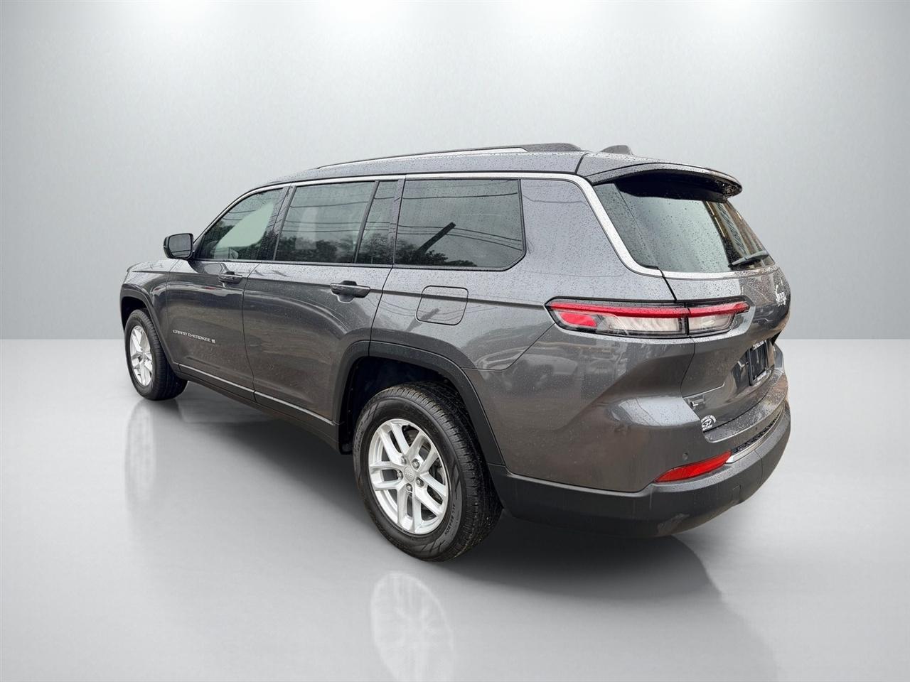 Jeep Grand Cherokee L Laredo 2021