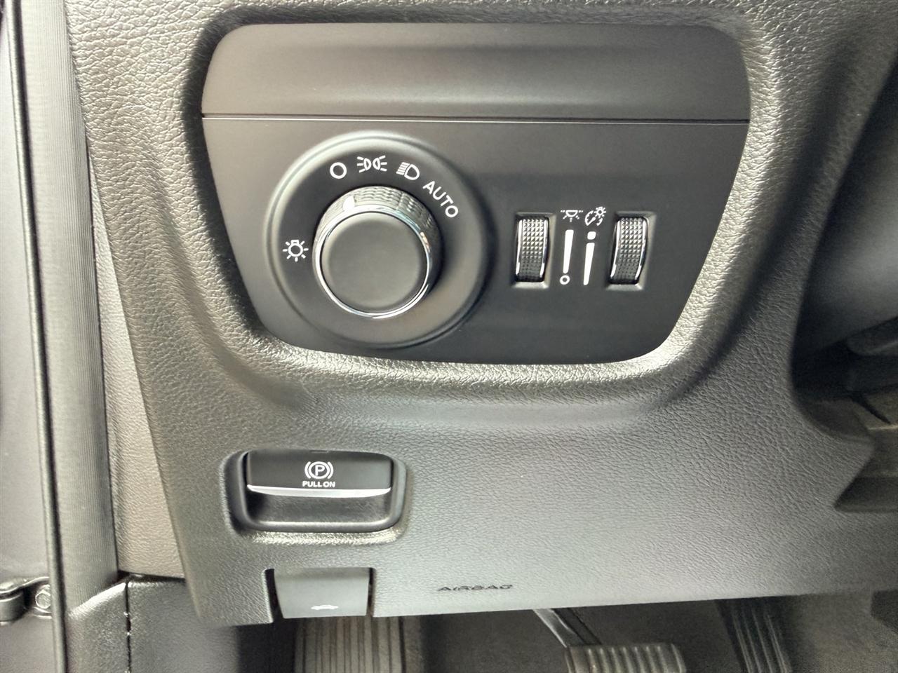 Jeep Grand Cherokee L Laredo 2021