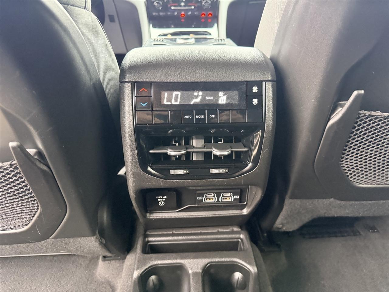 Jeep Grand Cherokee L Laredo 2021