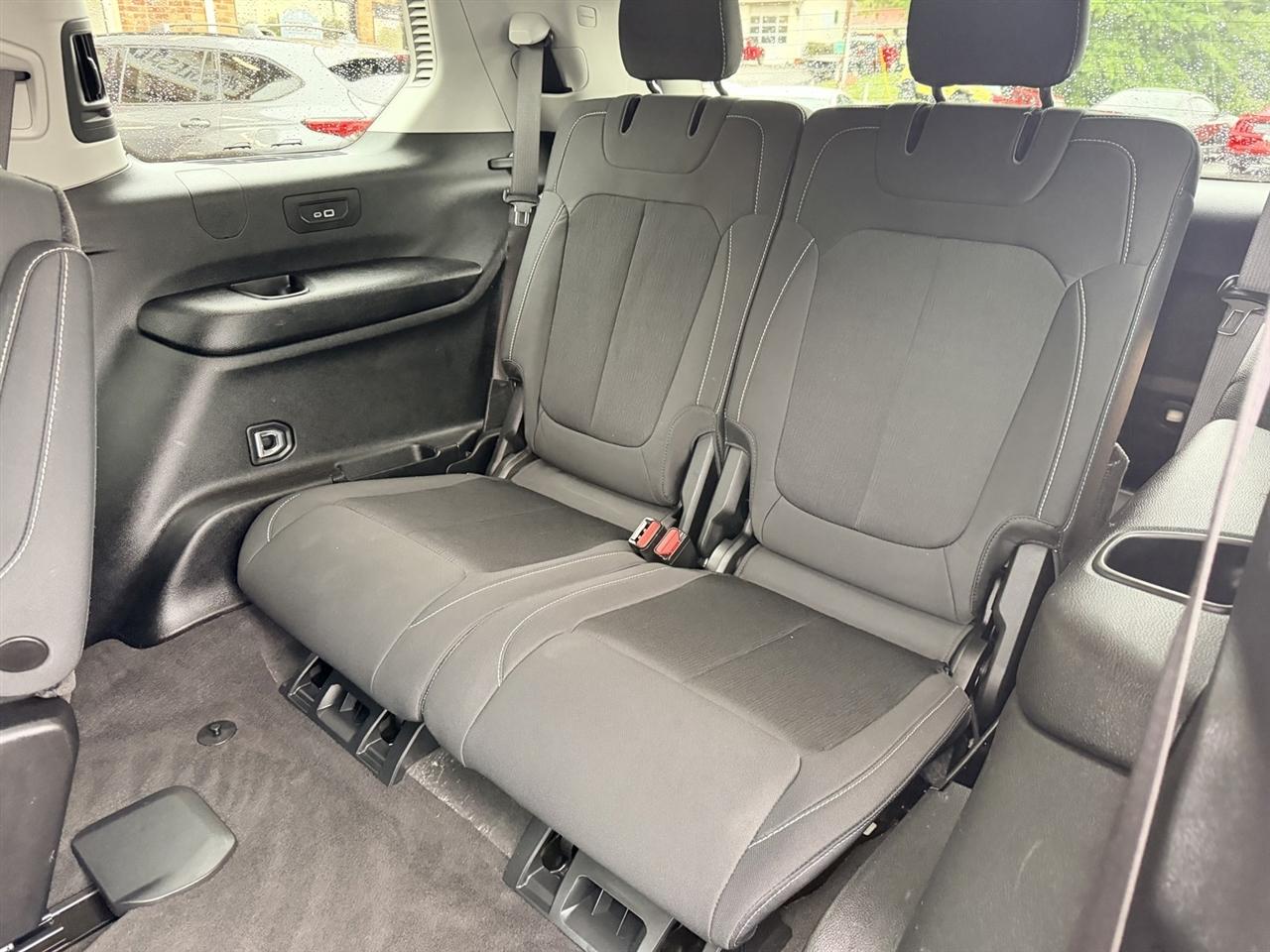 Jeep Grand Cherokee L Laredo 2021