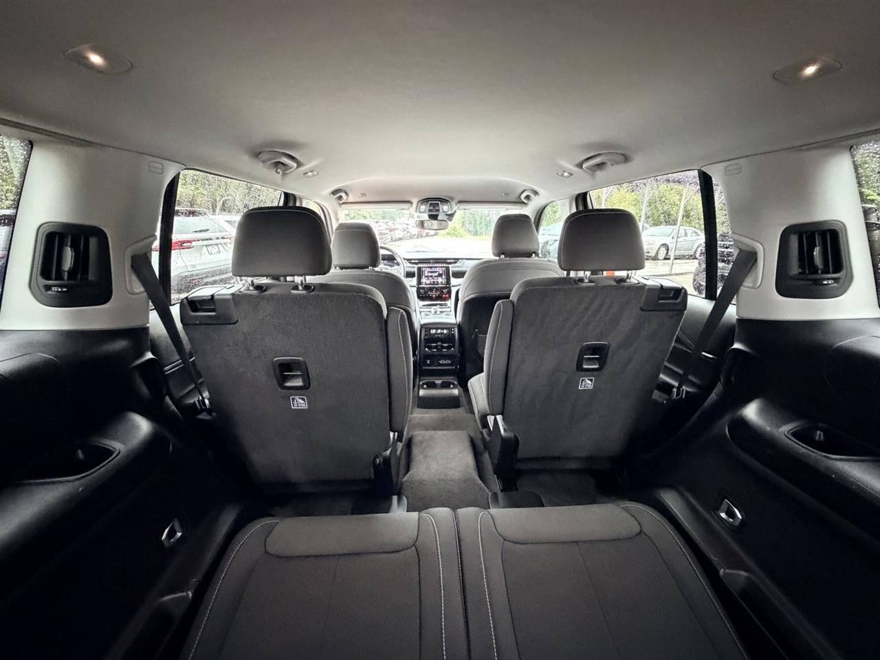 Jeep Grand Cherokee L Laredo 2021