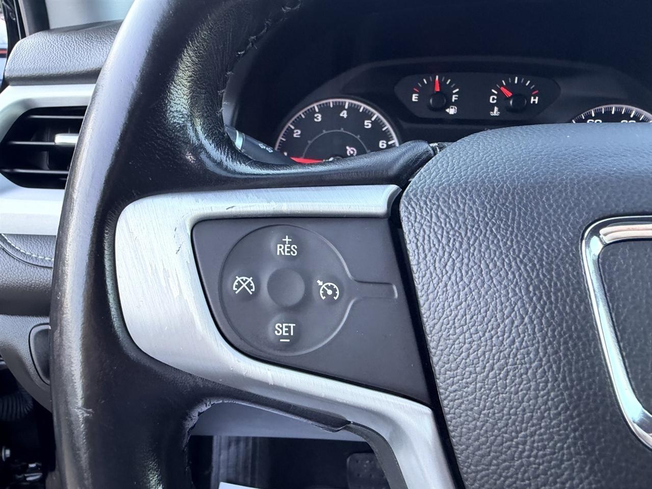 GMC Acadia SLE-1 AWD 2019