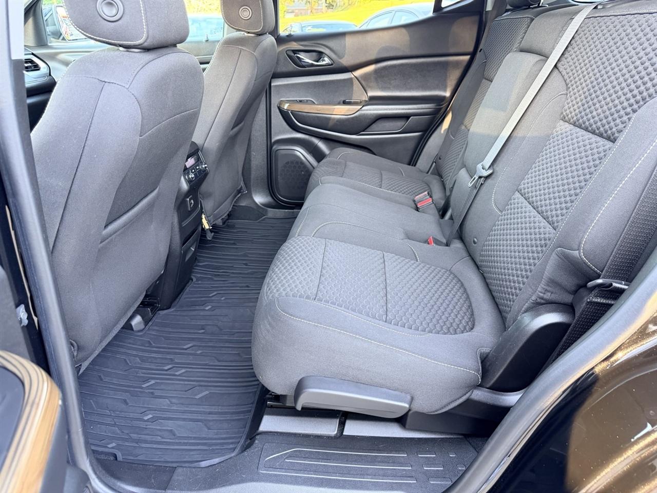 GMC Acadia SLE-1 AWD 2019