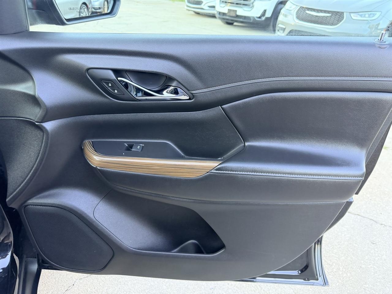 GMC Acadia SLE-1 AWD 2019