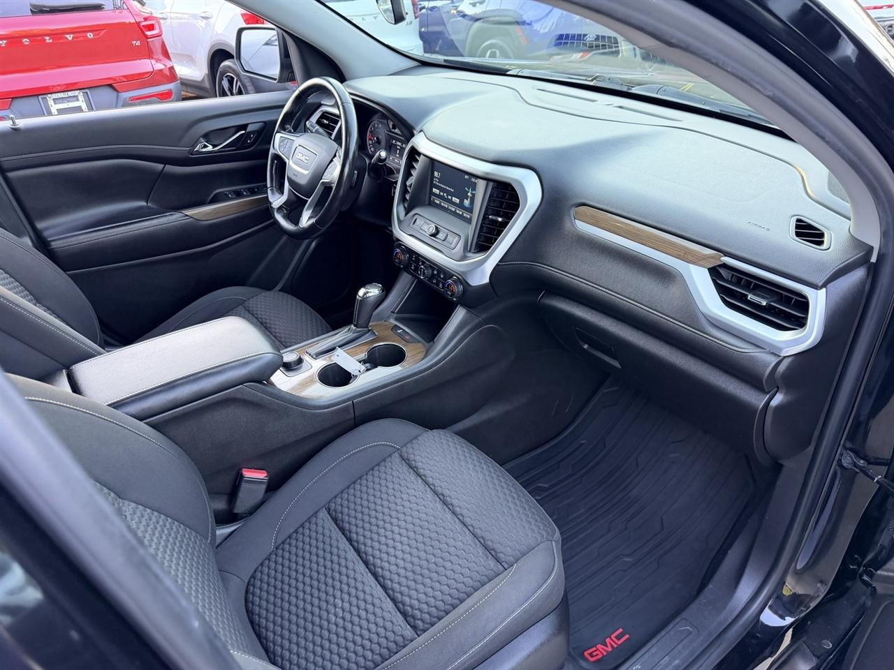 GMC Acadia SLE-1 AWD 2019