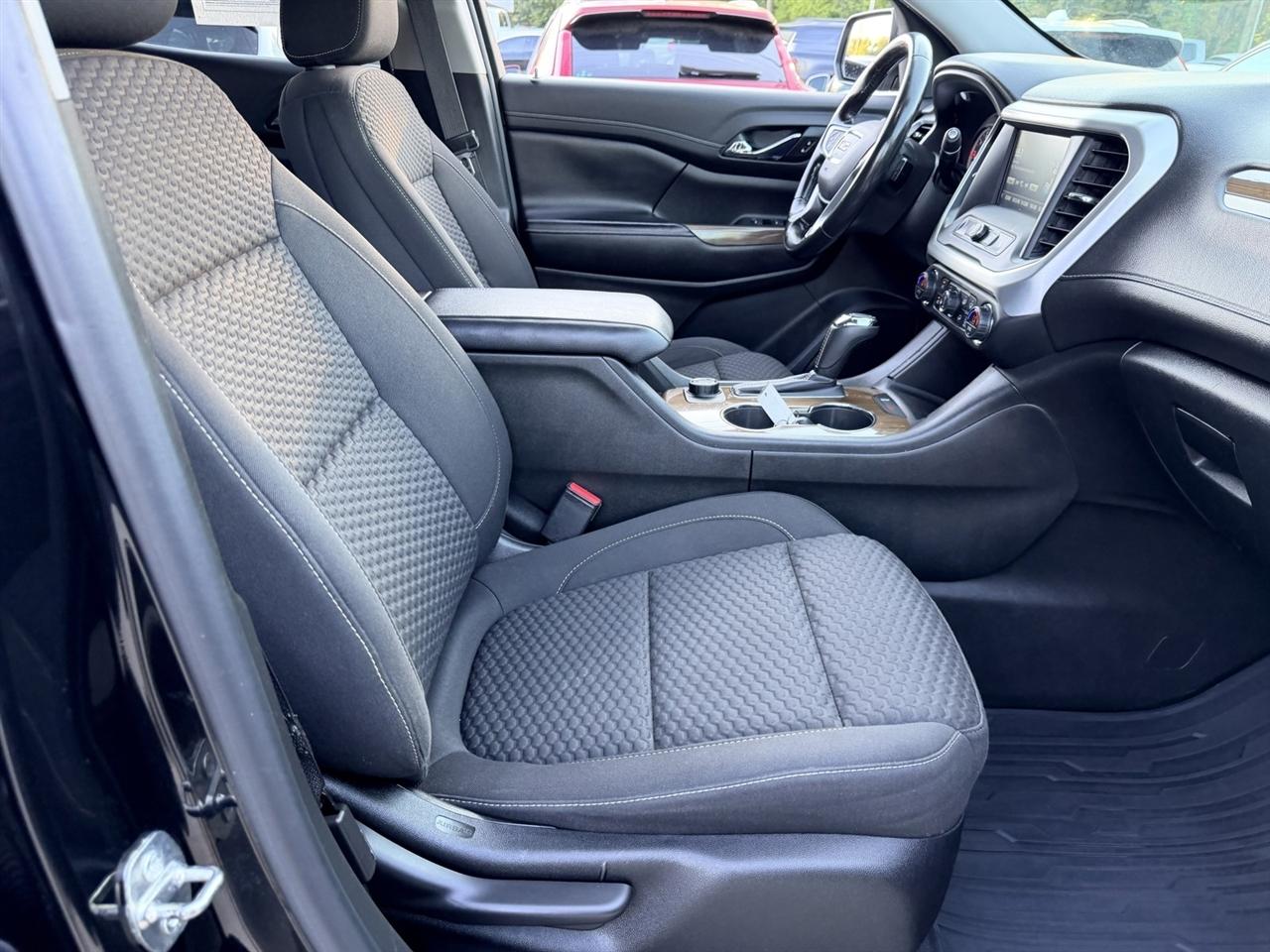 GMC Acadia SLE-1 AWD 2019