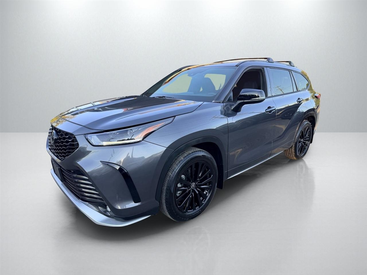 Toyota Highlander XSE 4D SUV FWD 2023