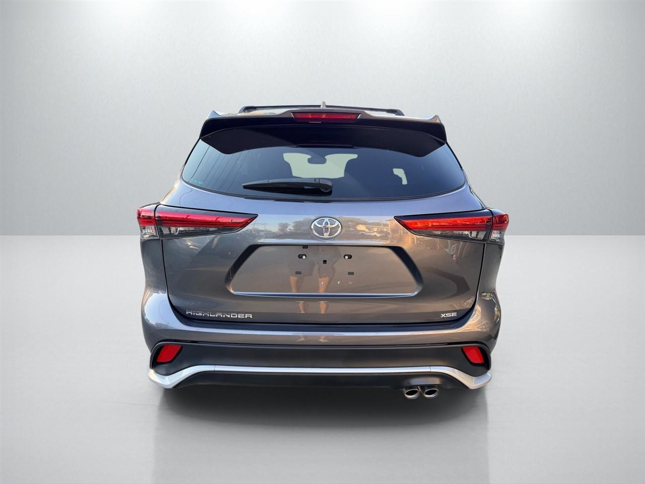 Toyota Highlander XSE 4D SUV FWD 2023