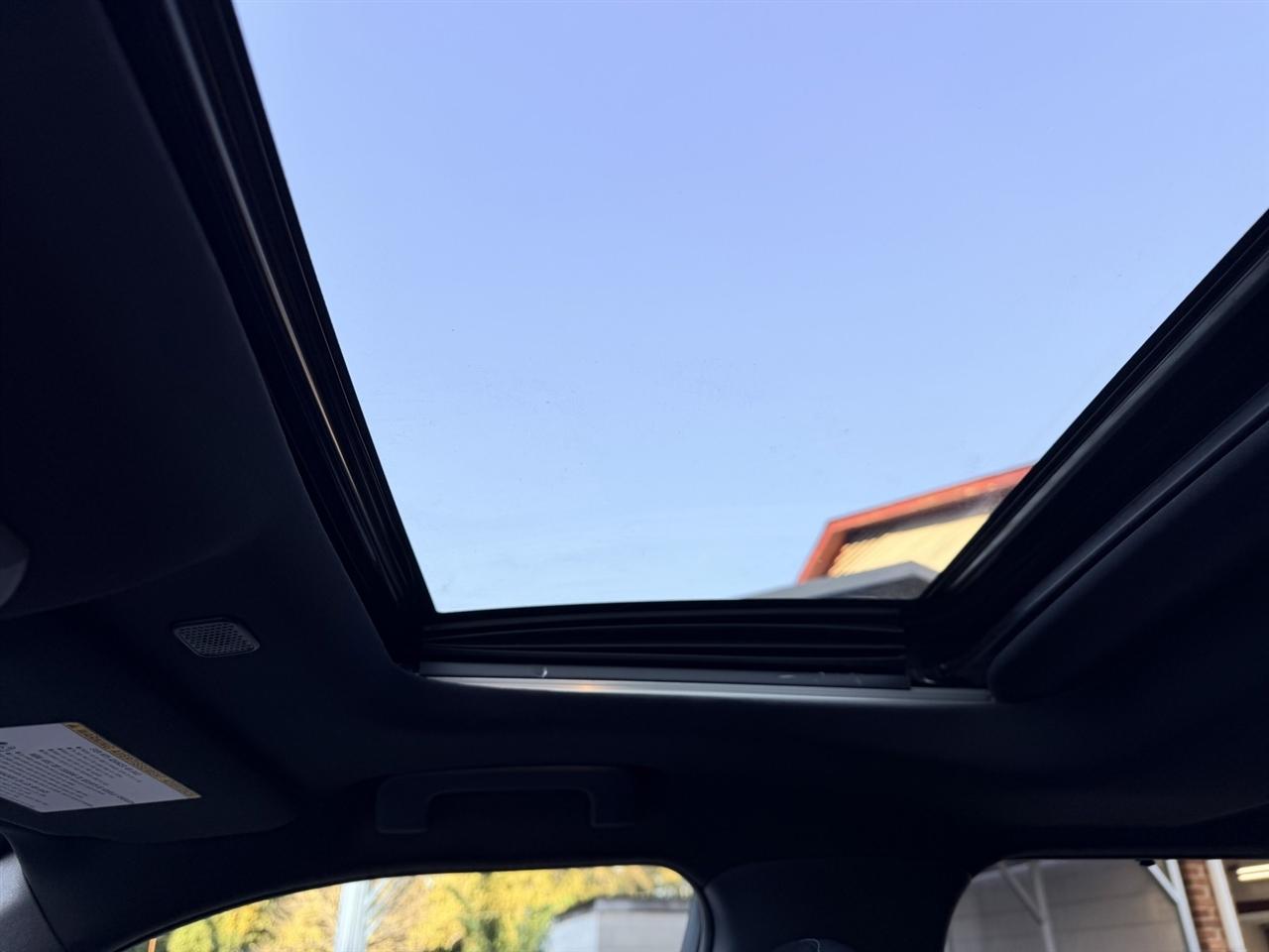 Toyota Highlander XSE 4D SUV FWD 2023