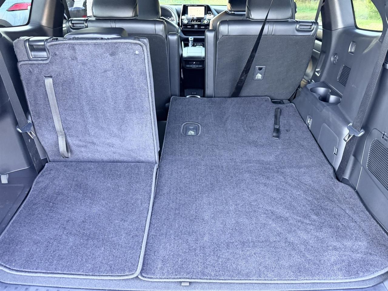 Toyota Highlander XSE 4D SUV FWD 2023