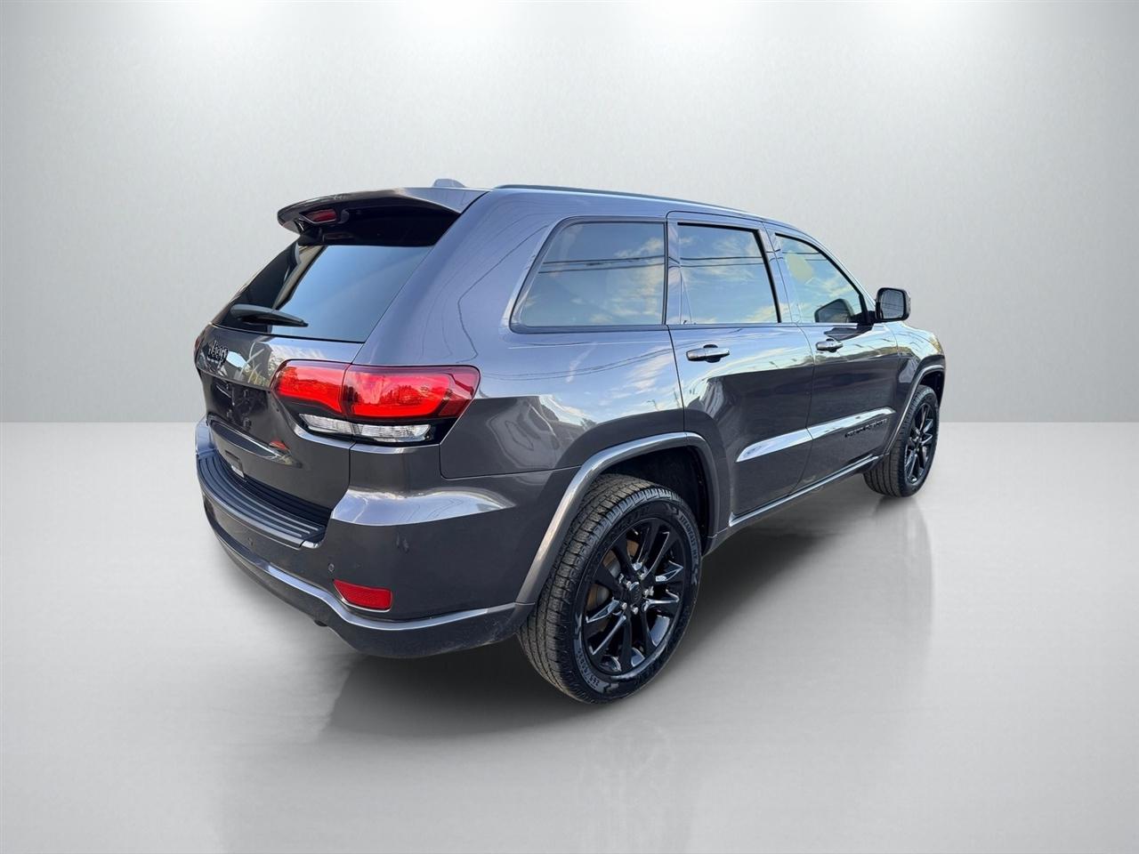 Jeep Grand Cherokee Laredo X 4WD 2021