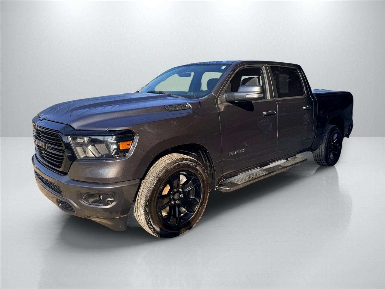 RAM 1500 Big Horn Crew Cab SWB 4WD 2020