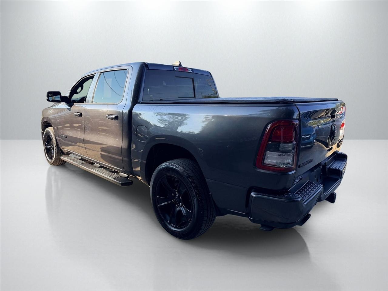 RAM 1500 Big Horn Crew Cab SWB 4WD 2020