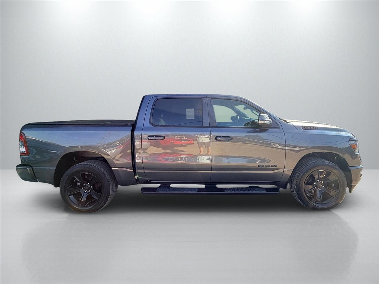 RAM 1500 Big Horn Crew Cab SWB 4WD 2020