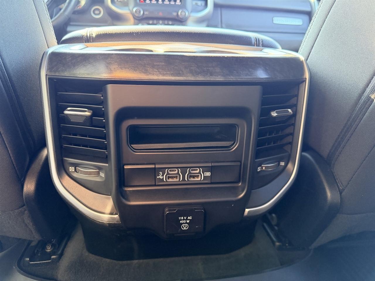 RAM 1500 Big Horn Crew Cab SWB 4WD 2020